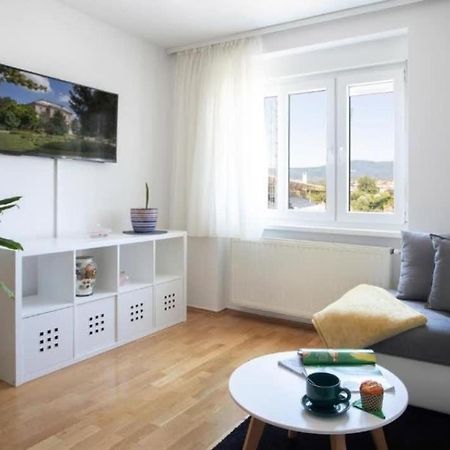 Tesla Apartment Urban Stay Ζάγκρεμπ Εξωτερικό φωτογραφία