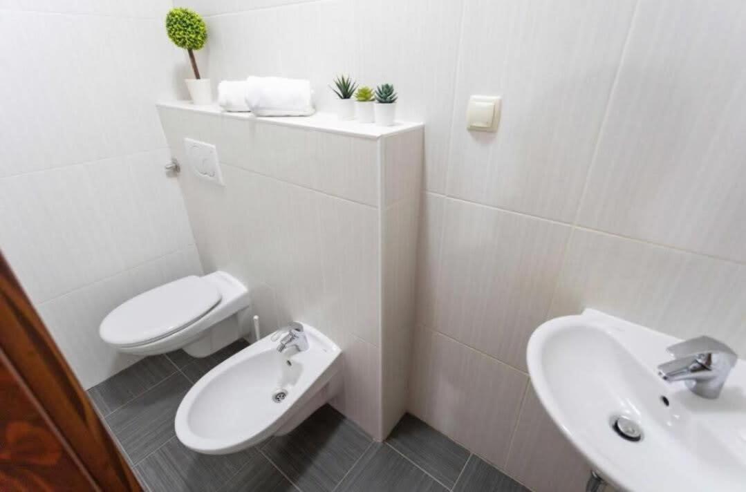Tesla Apartment Urban Stay Ζάγκρεμπ Εξωτερικό φωτογραφία